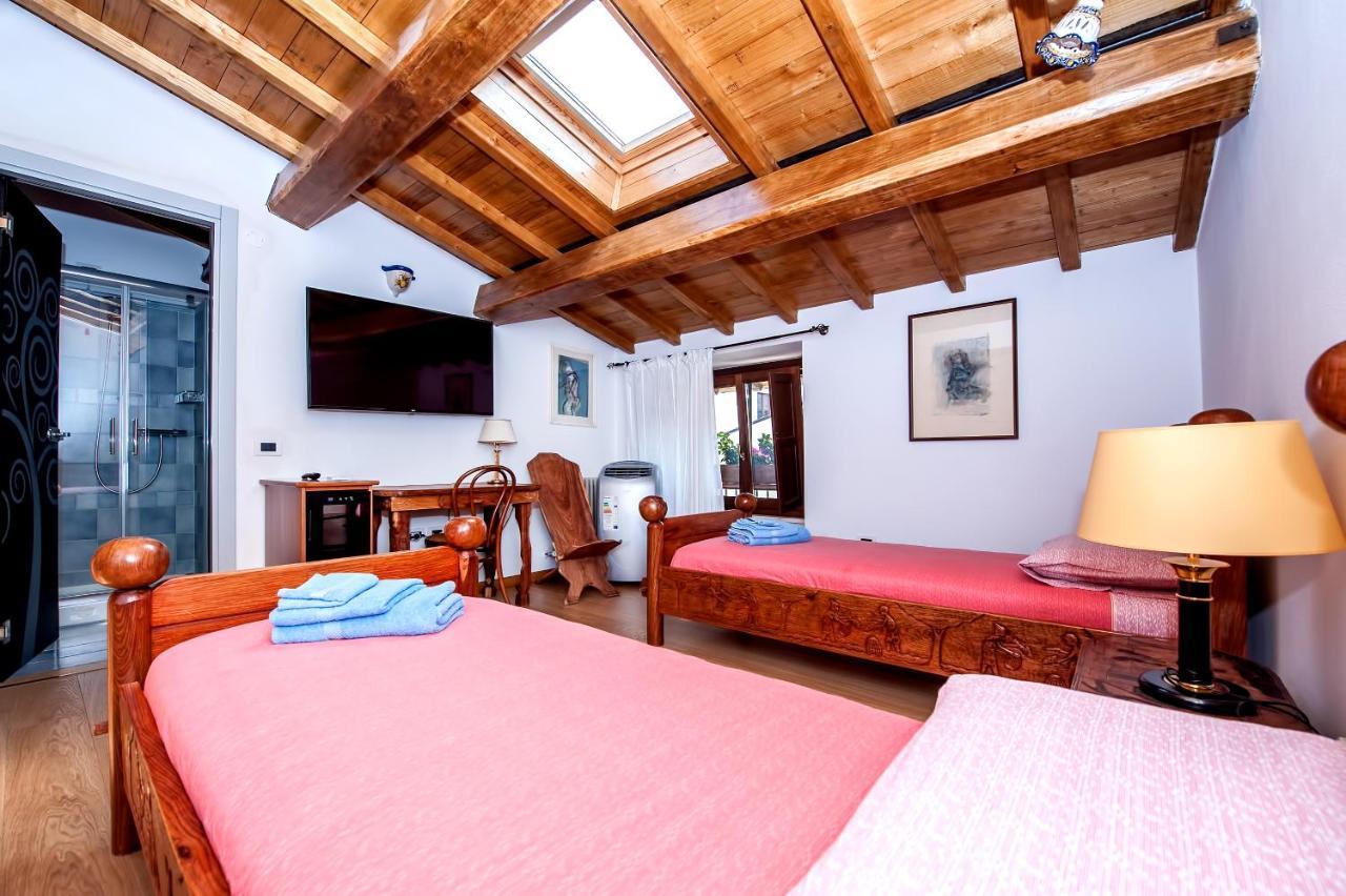 B&B Bone Novelle Dimora Storica Palazzo Zuzi Л'Акуила Экстерьер фото